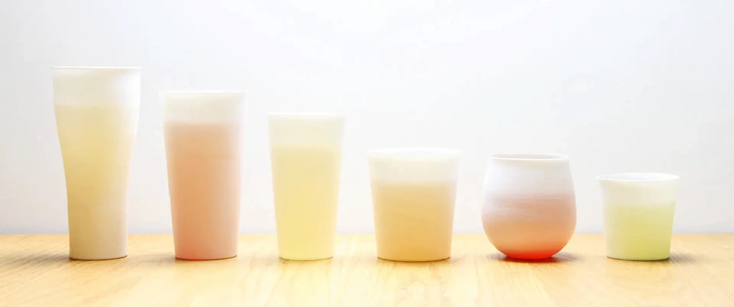 伝統的なコップ